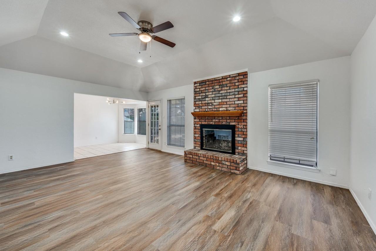 6610 Darcy Ln - Photo 4 of 14