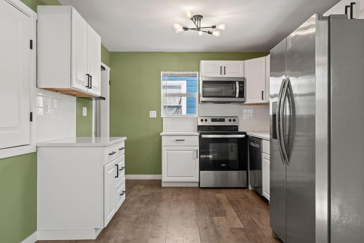 1914 N Euclid Ave - Photo 5 of 11