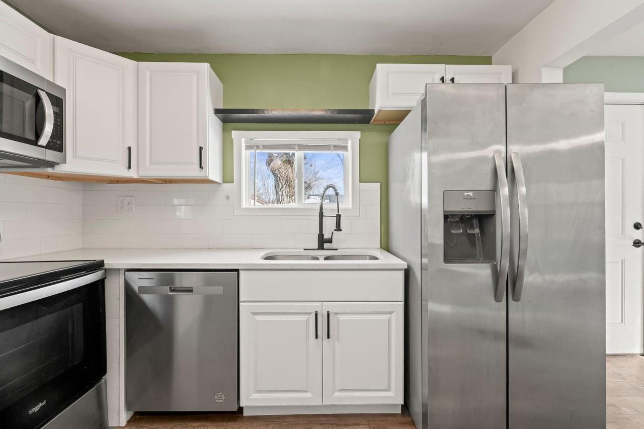 1914 N Euclid Ave - Photo 7 of 11