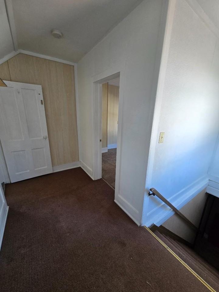 511 N Genesee St - Photo 7 of 20