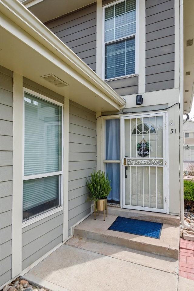 1250 S Monaco Street Pkwy - Photo 3 of 11