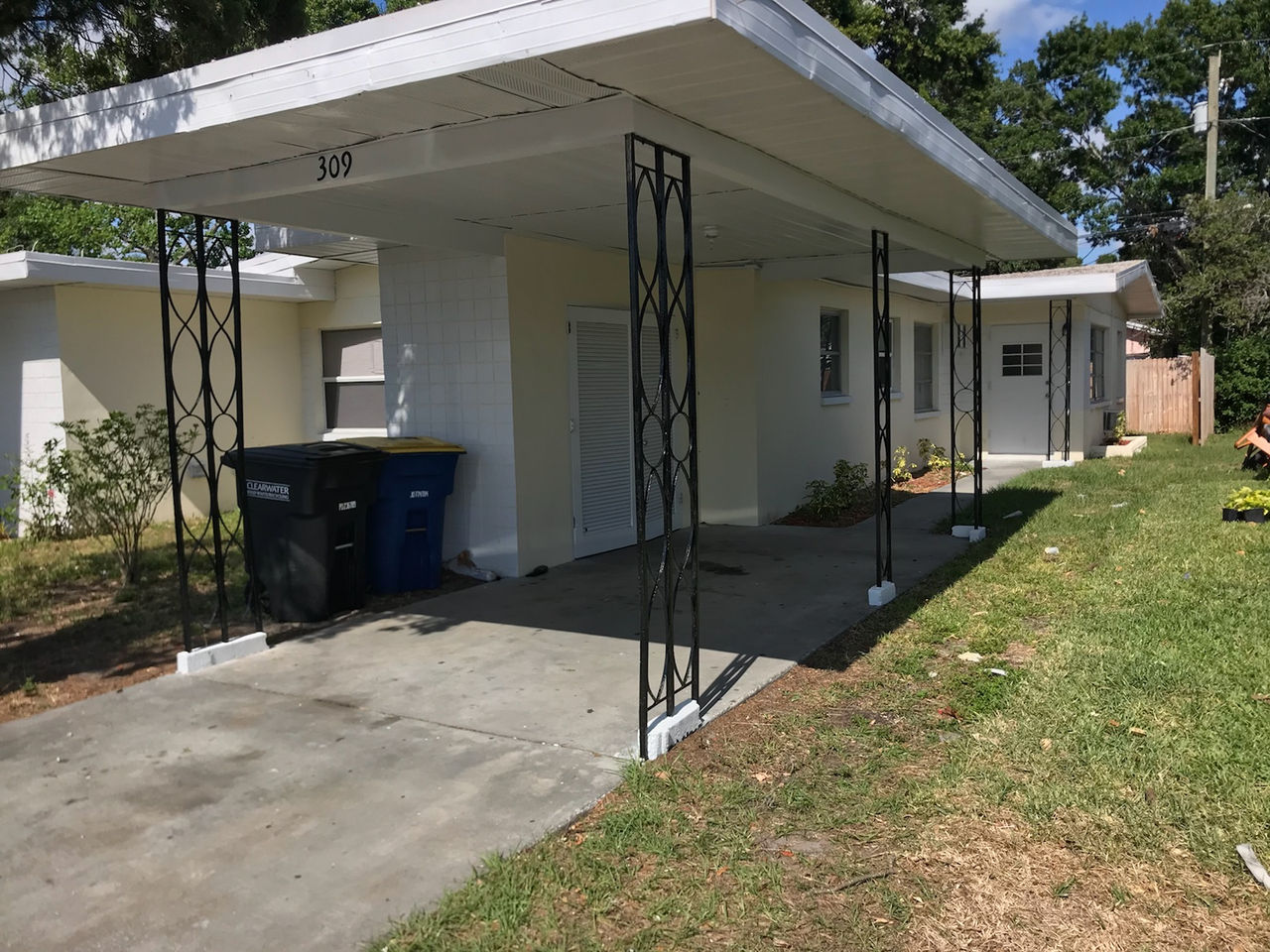 311 N Jupiter Ave - Photo 6 of 16