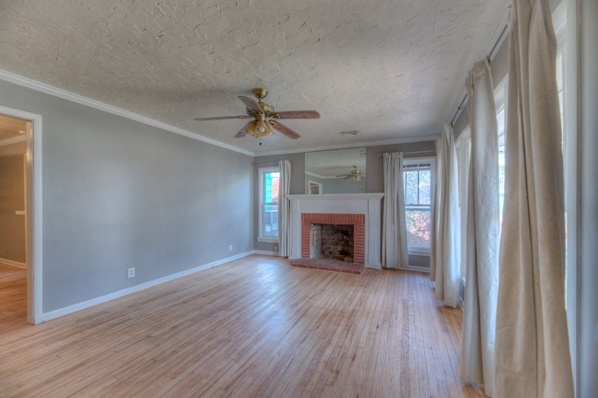 544 S Oswego Ave #1 - Photo 5 of 23