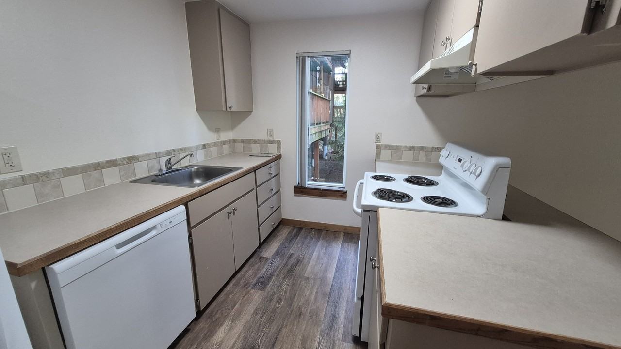 5331 Sw Multnomah Blvd #5331 - Photo 2 of 14