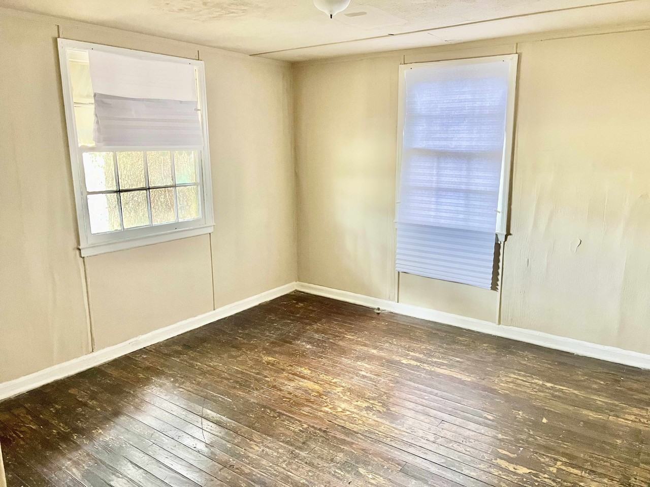 3322 Greenwell St #1 - Photo 2 of 6