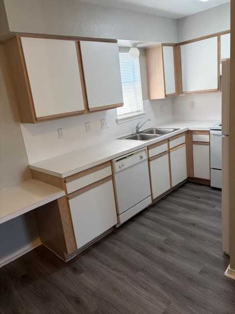 902 S Loop 499- 206 #206 - Photo 4 of 24