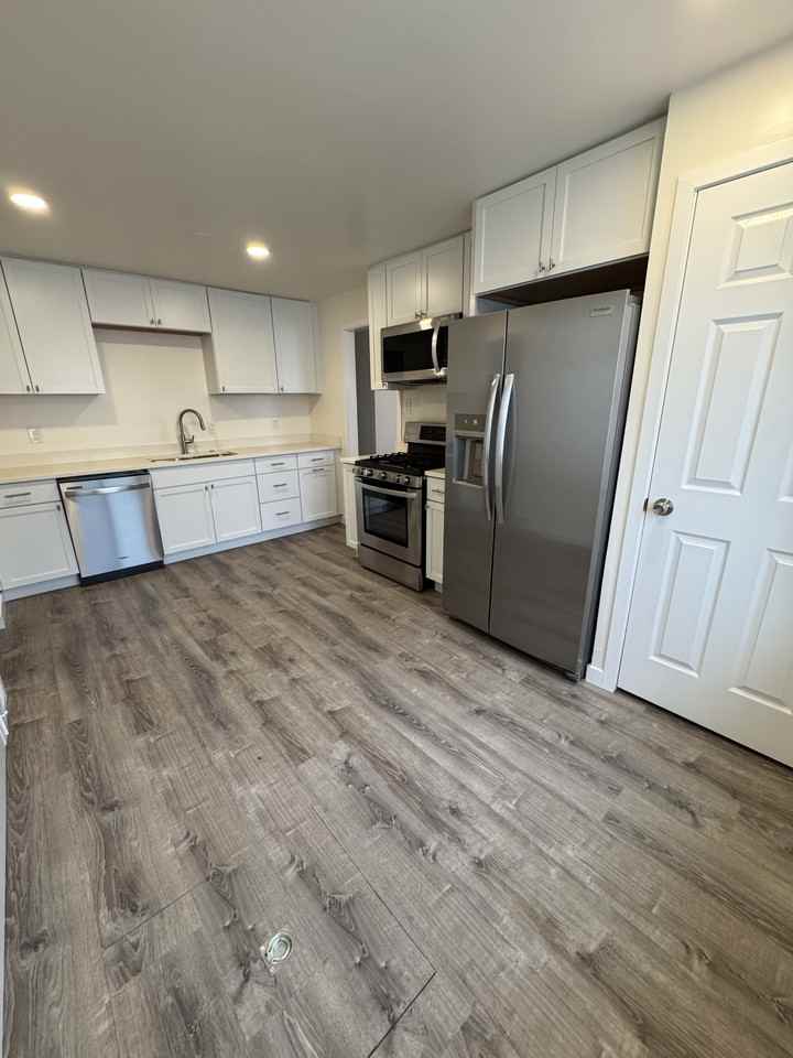 359 S 320 W #1 - Photo 4 of 10