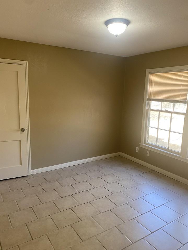 1801 Poage Ave #1 - Photo 4 of 7