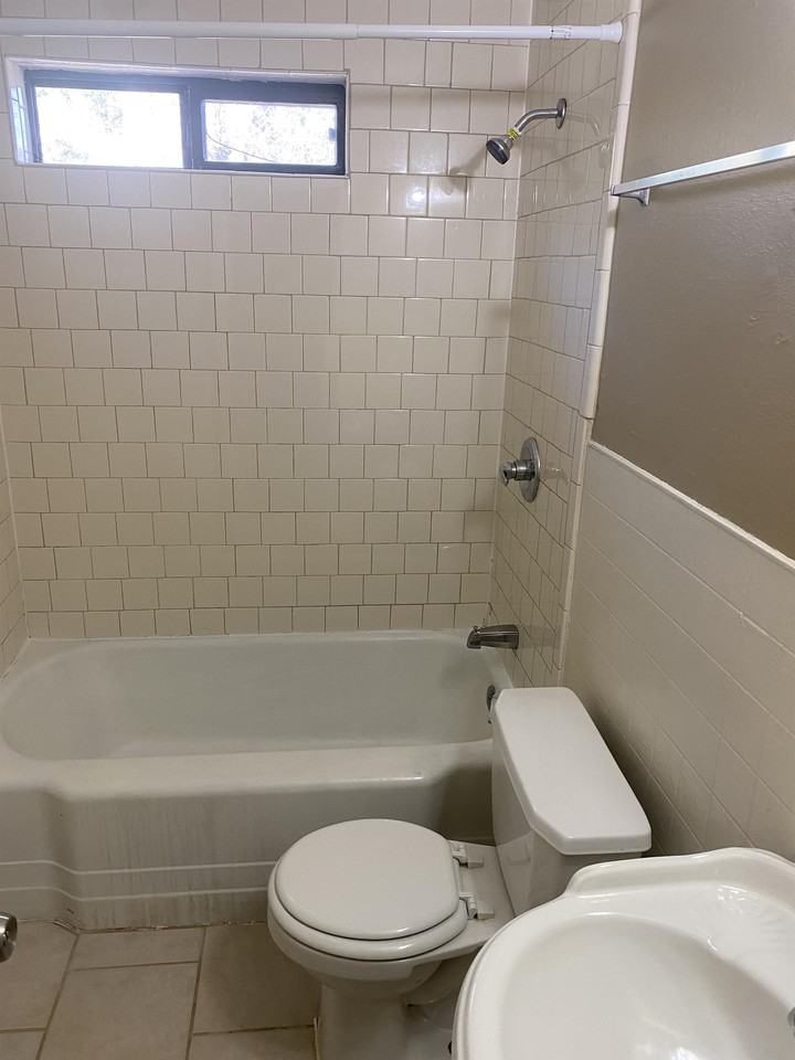 1801 Poage Ave #1 - Photo 5 of 7