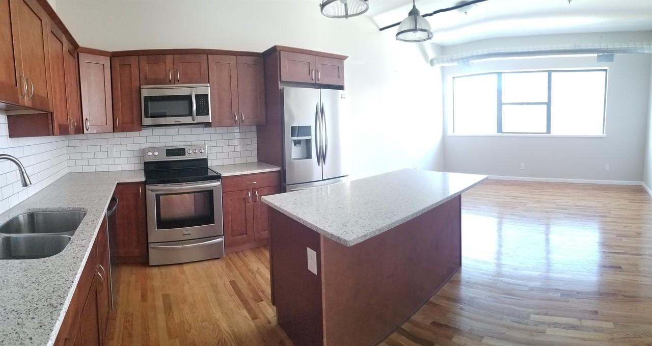 1808 5th Ave #D - Photo 2 of 9