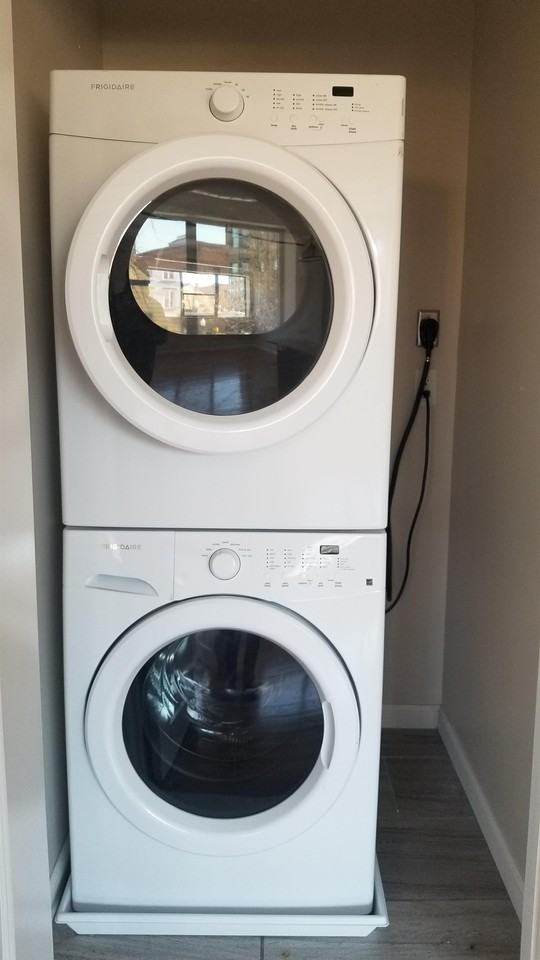 1808 5th Ave #D - Photo 5 of 9