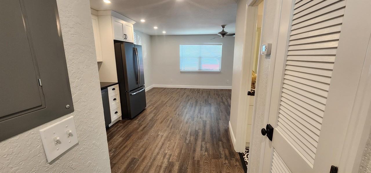 2002 N Armenia Ave #6 - Photo 3 of 34