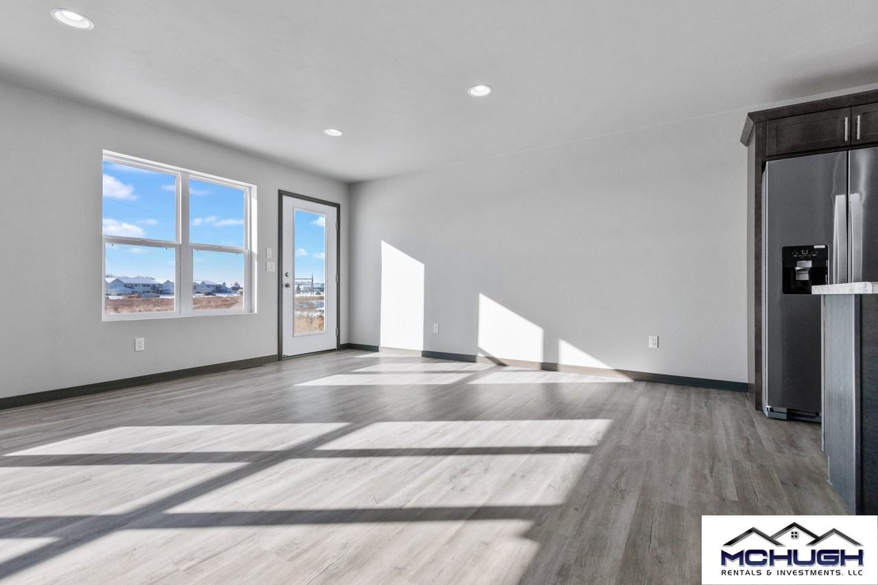 3601 E Rubyred Dr #1 - Photo 5 of 16