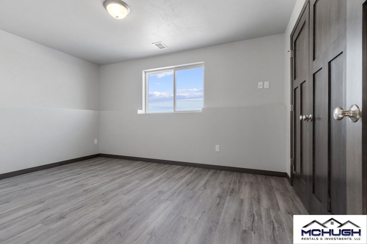 3601 E Rubyred Dr #1 - Photo 4 of 16