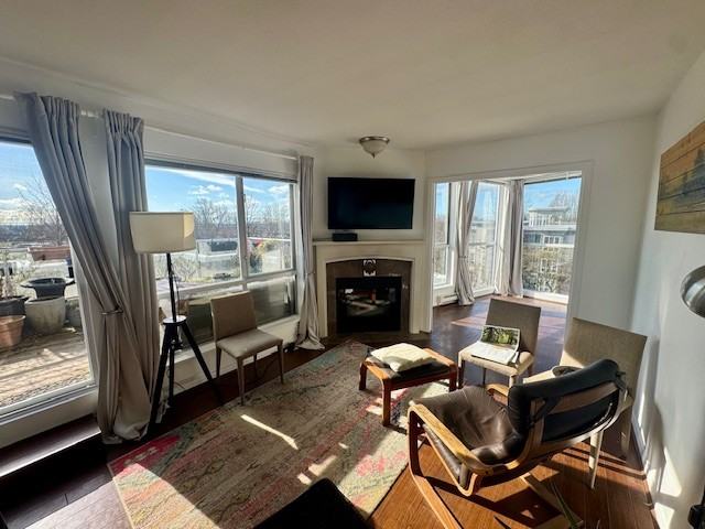 8460 Jellicoe Street #404 - Photo 7 of 15