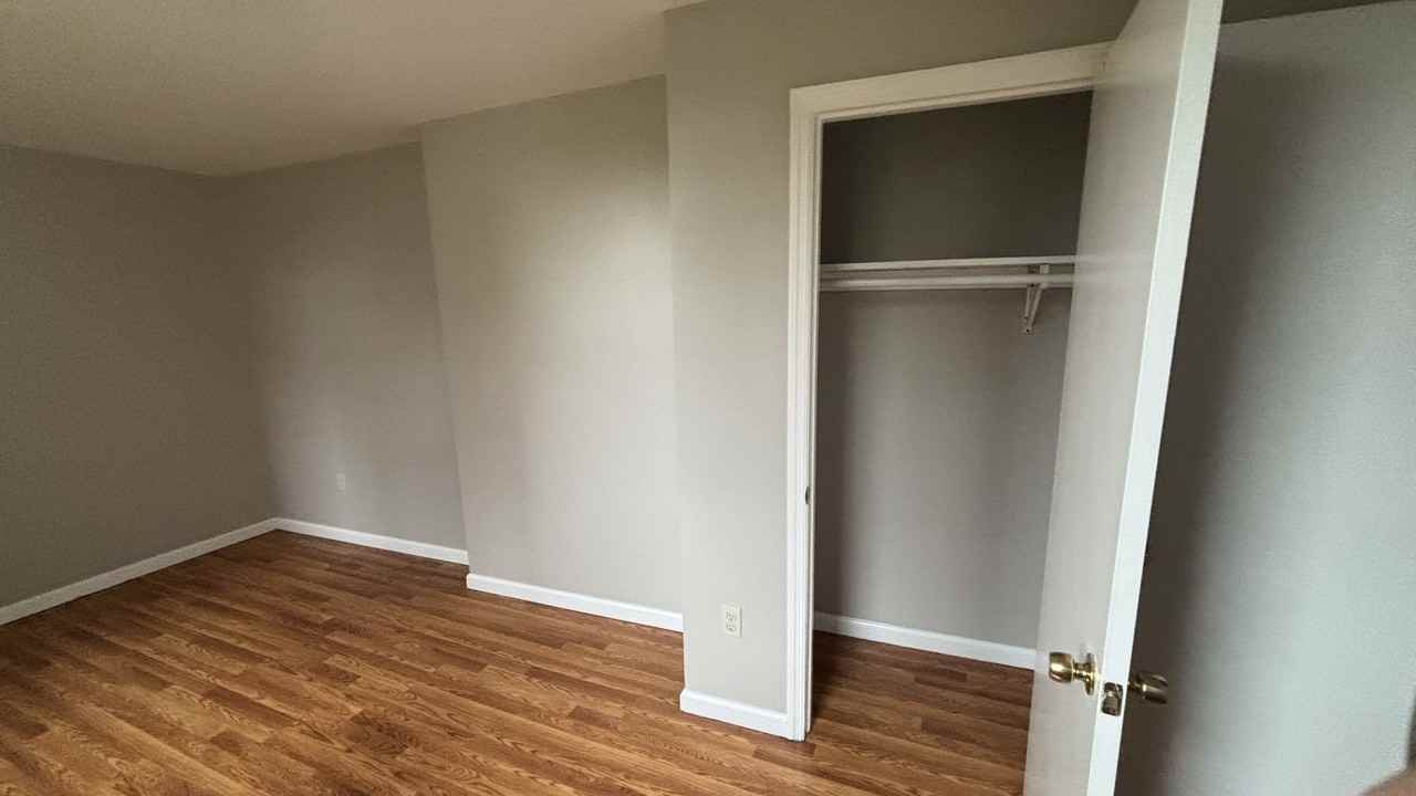 215 Mulberry St #01 - Photo 2 of 12