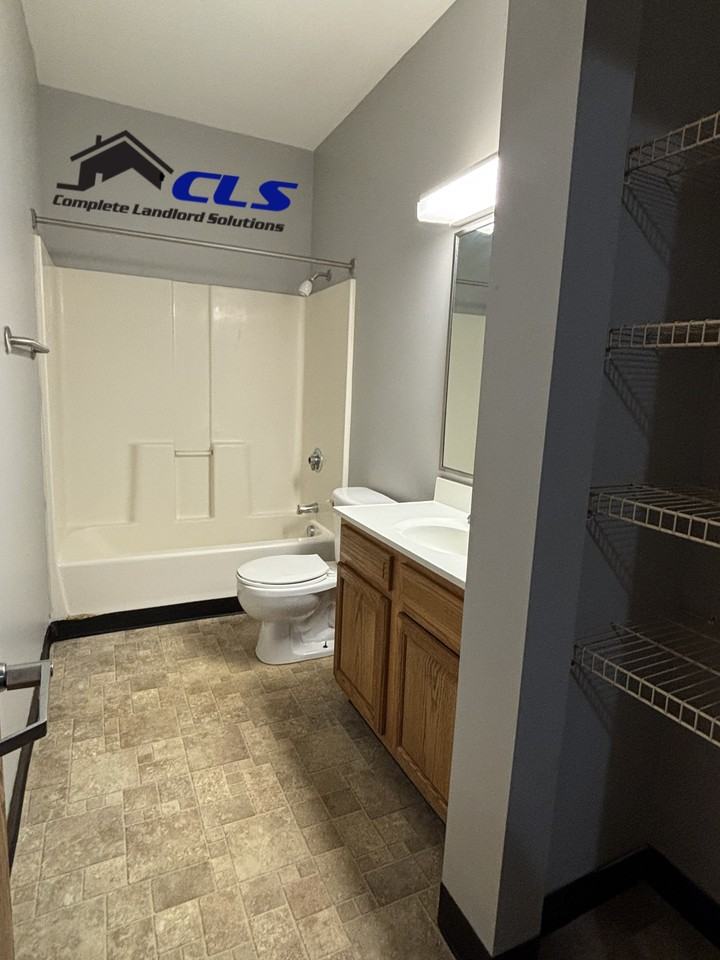 1400 North Avenue - 204 #204 - Photo 7 of 10