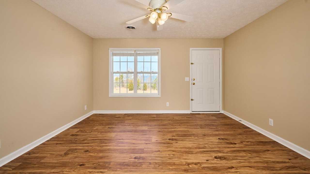 1006 Brooklyn Dr - Photo 4 of 30