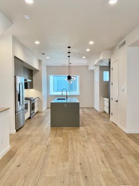 1724 Irving St Unit 3 - Photo 7 of 25