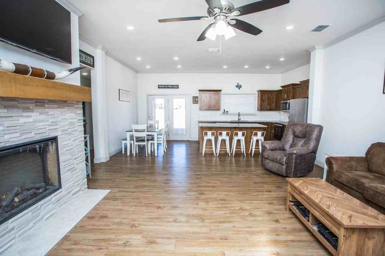 816 N 4th St - Photo 5 of 25