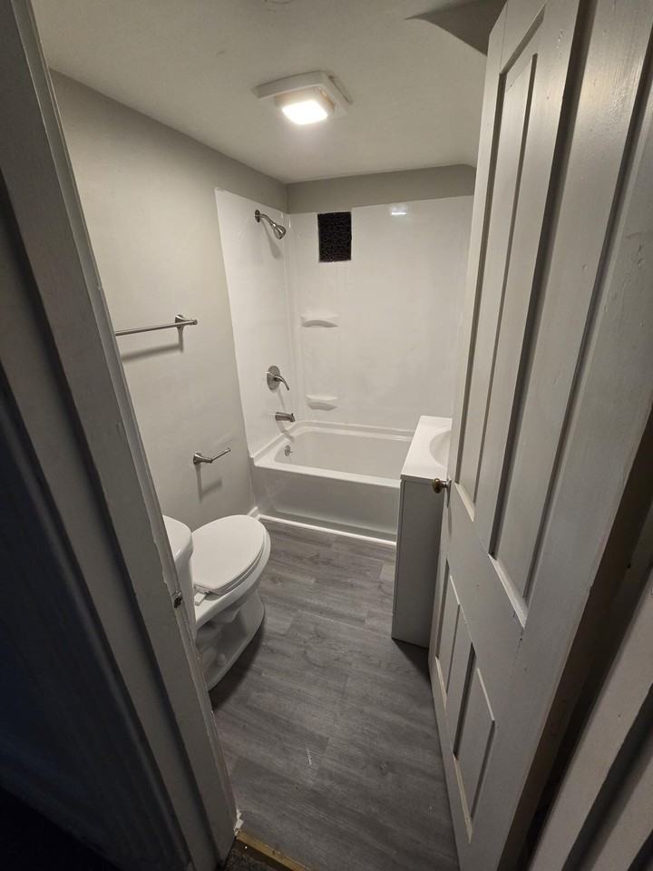 108 S High St - Photo 2 of 4