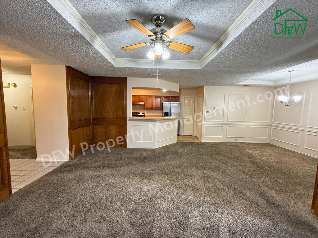 816 Summit Dr - Photo 4 of 40