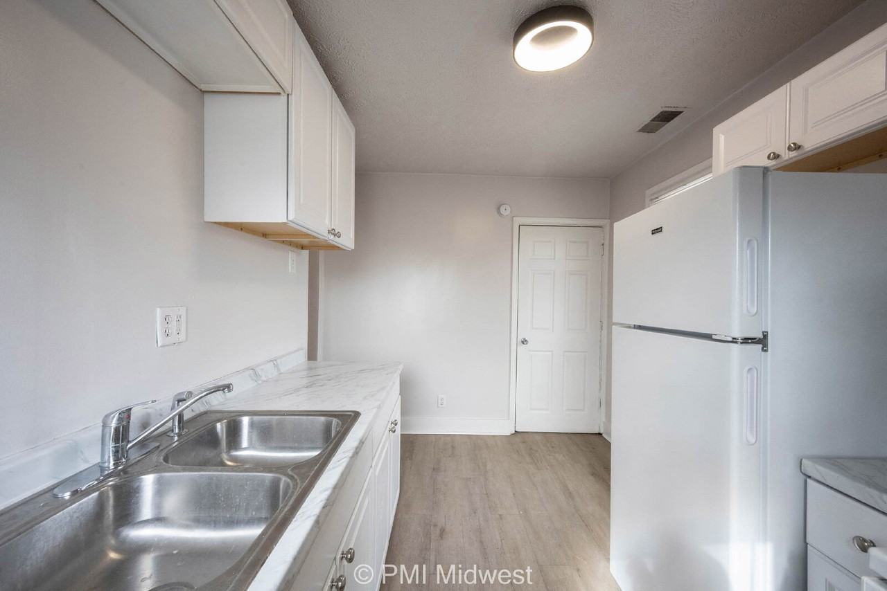 2211 E New York St #B - Photo 7 of 16