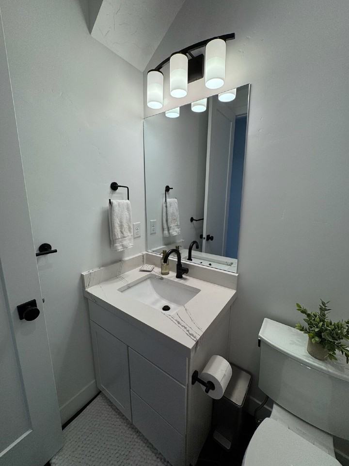 428 S 610 E - Photo 7 of 50