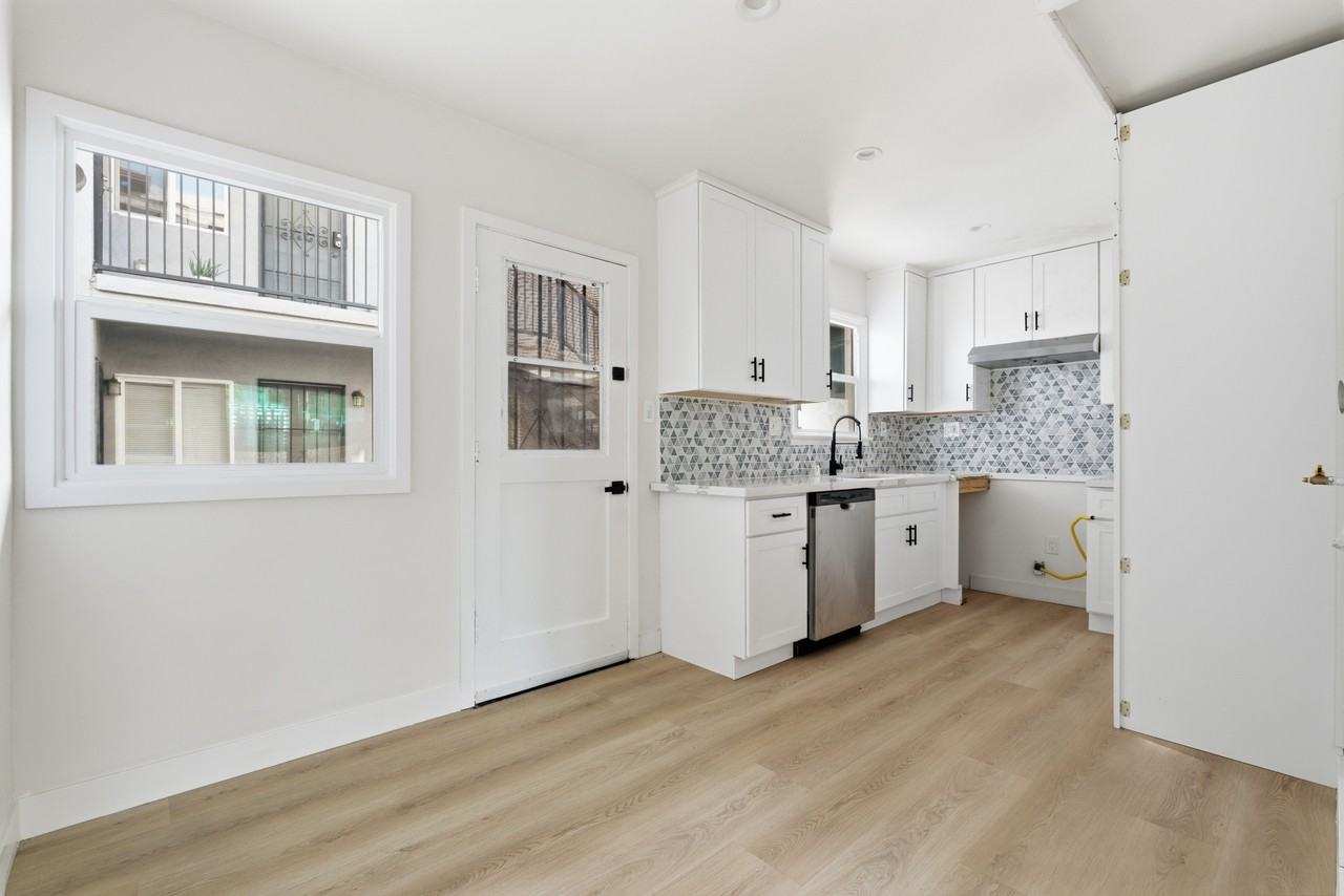 7227 Beck Ave - Photo 6 of 11