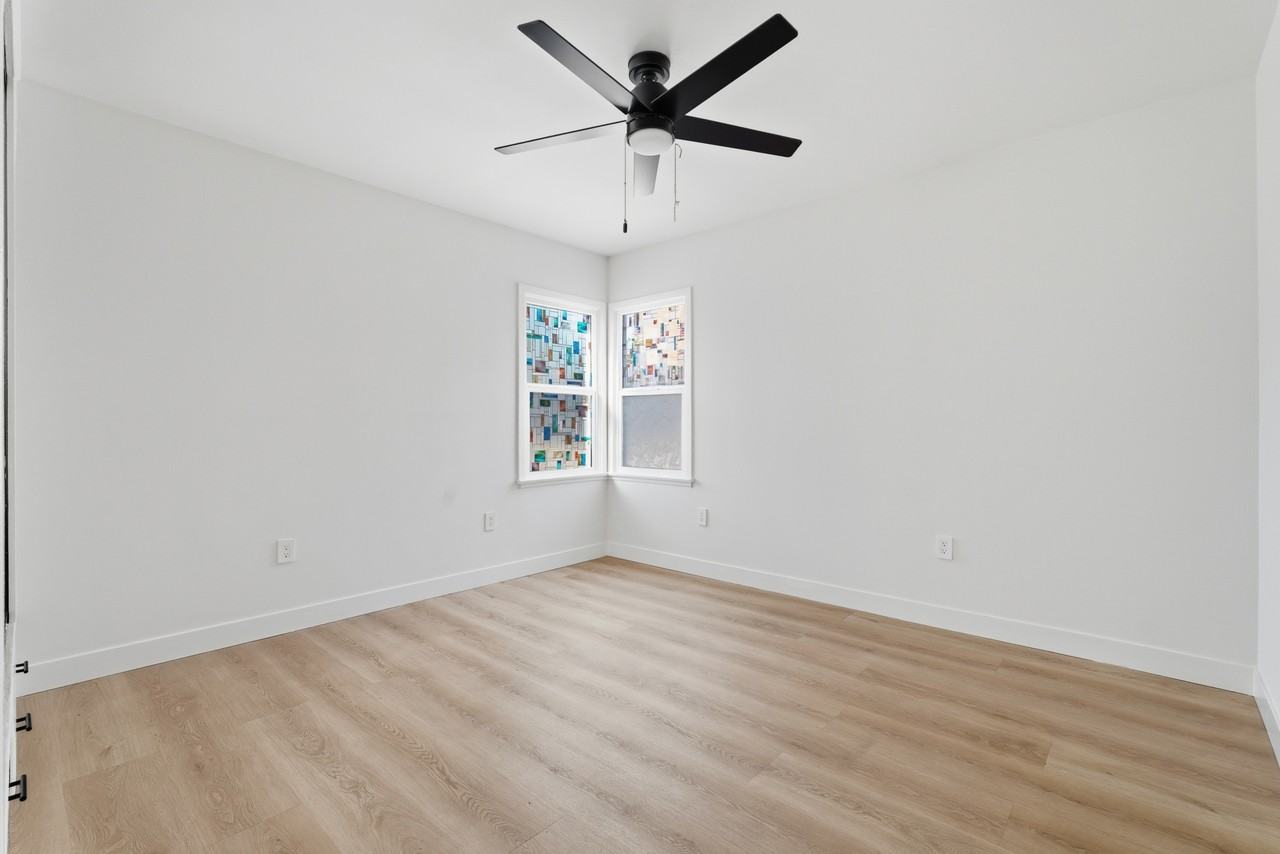 7227 Beck Ave - Photo 6 of 11