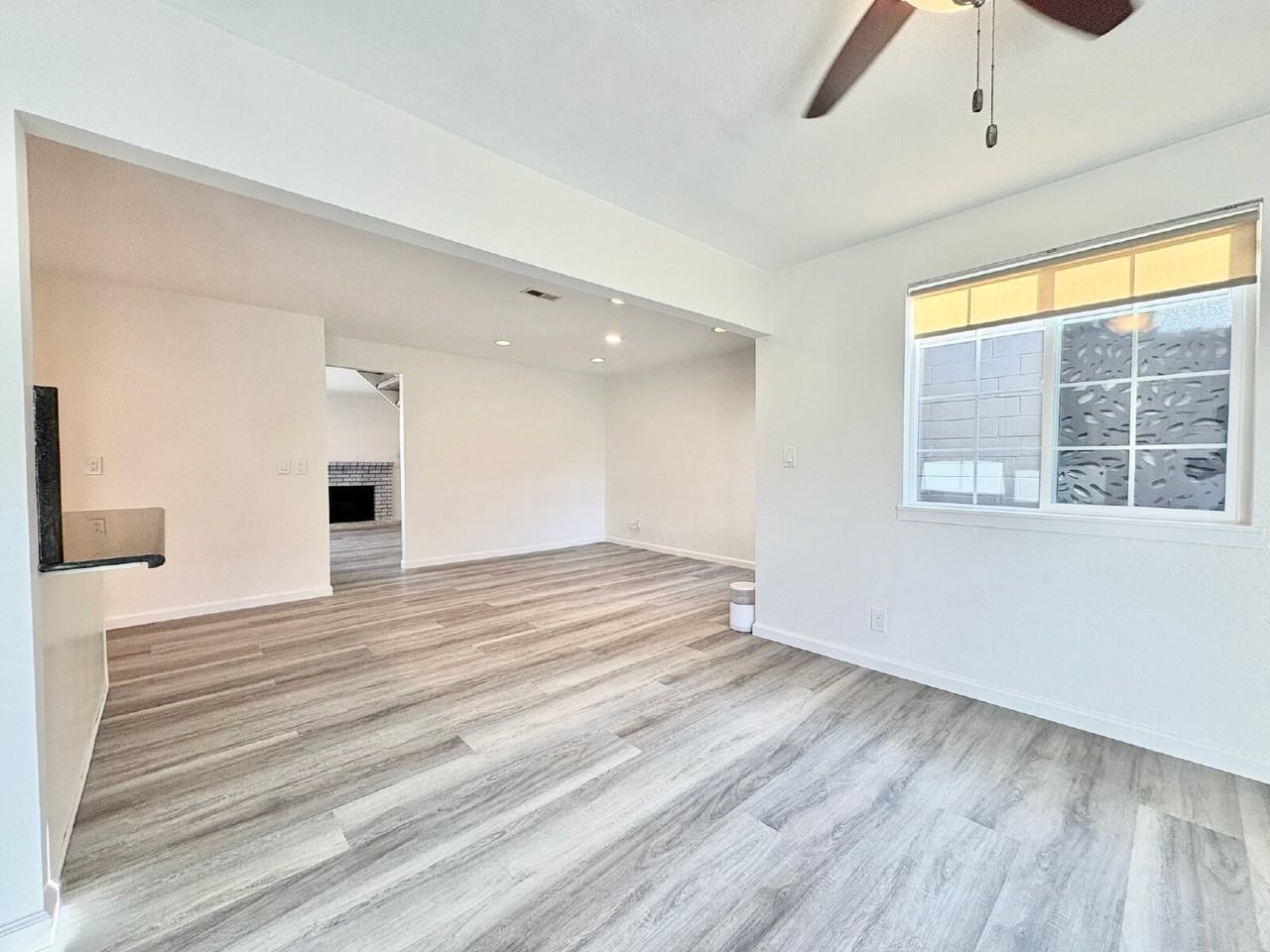 33239 Lake Oneida St - Photo 2 of 33