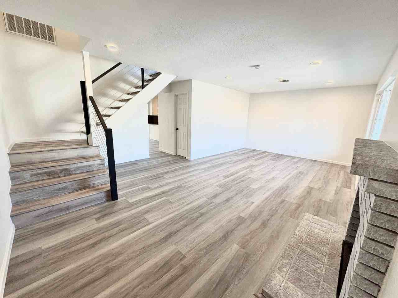 33239 Lake Oneida St - Photo 3 of 33