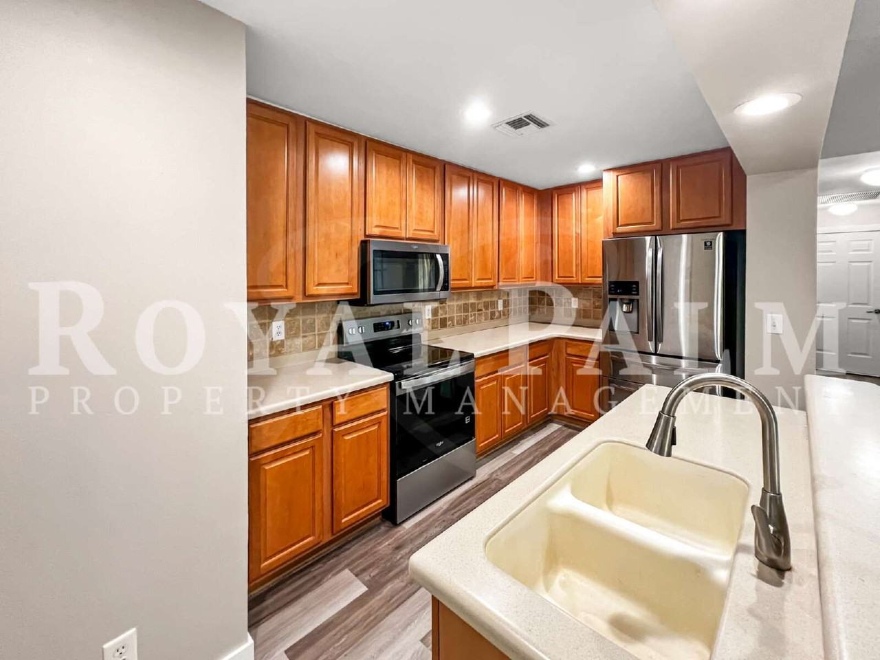 9297 Aegean Cir - Photo 3 of 42