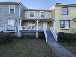 featured image of 912 Pineland Ave