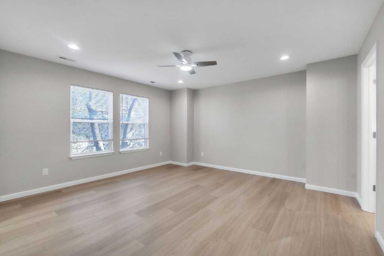 253 Woodruff St - Photo 6 of 30