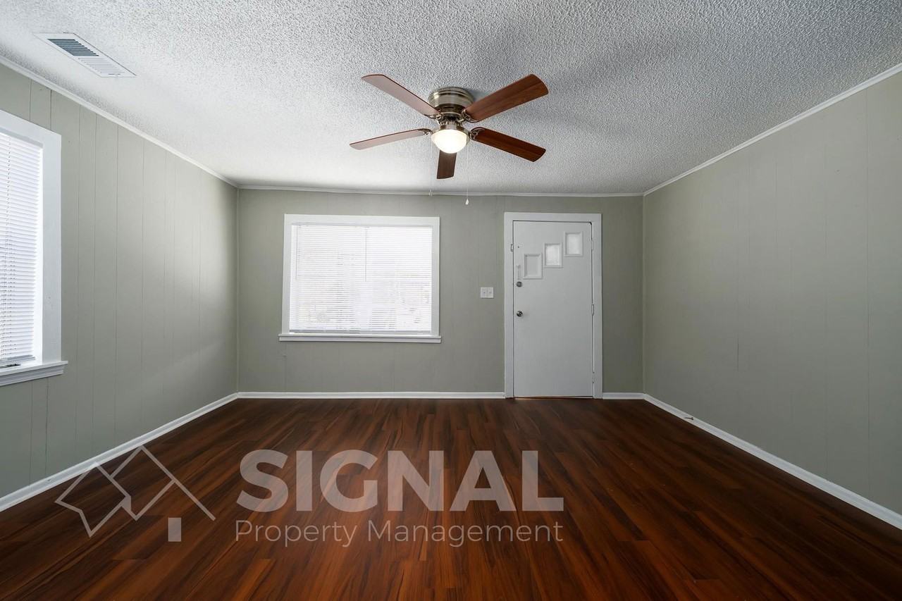 2408 Fairfax Ave - Photo 5 of 24