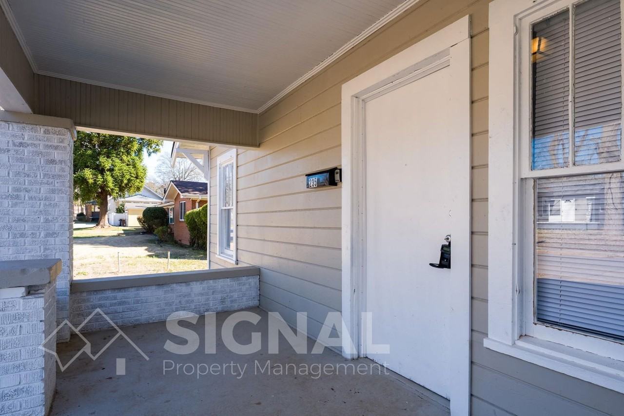 235 Center St - Photo 3 of 24