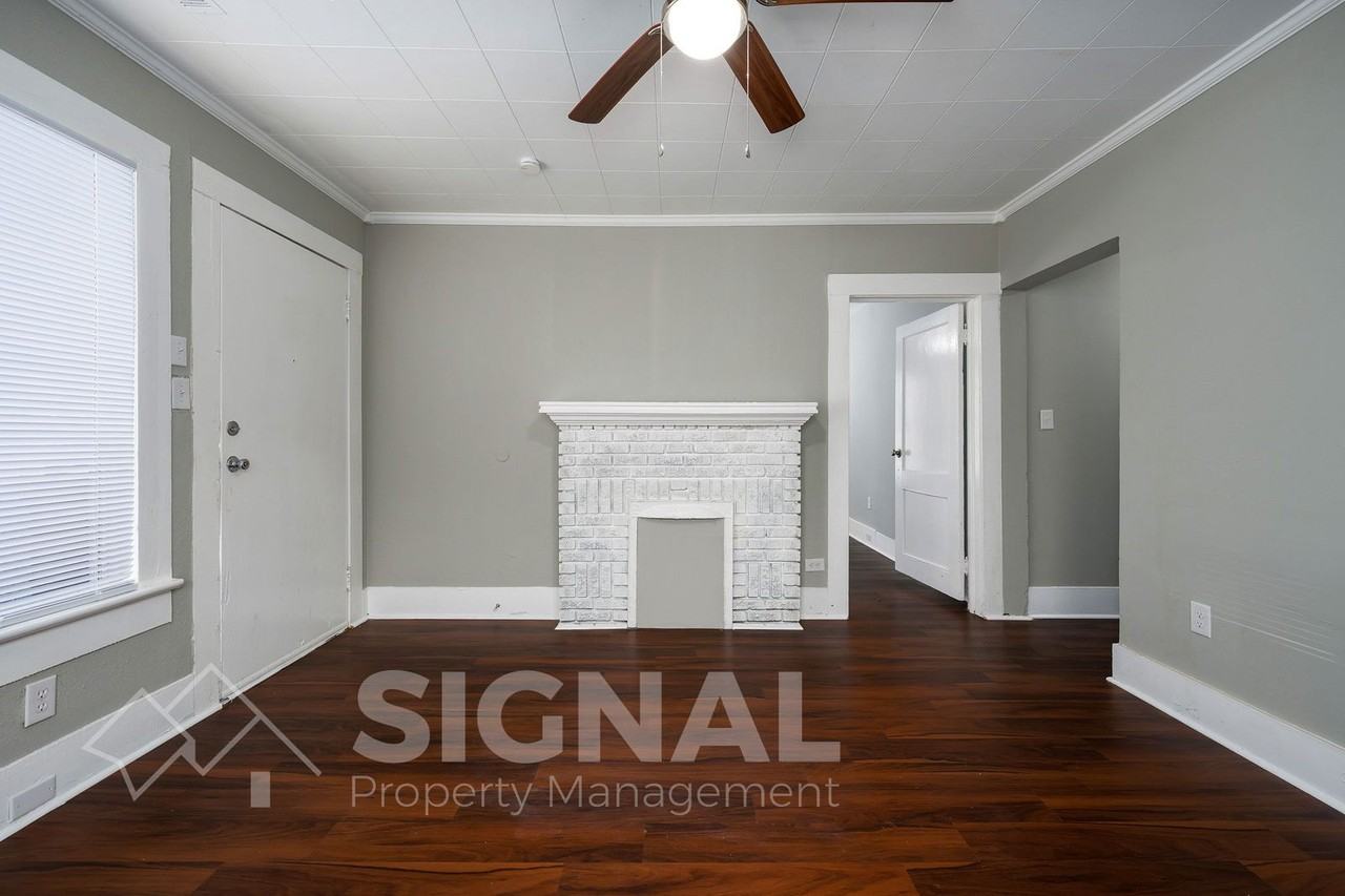 235 Center St - Photo 6 of 24