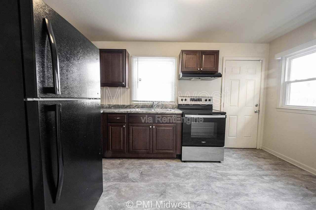 264 N Holmes Ave - Photo 6 of 20