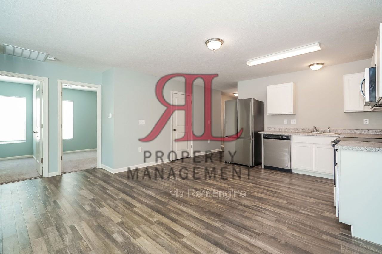 42 Waterman Ave - Photo 6 of 21