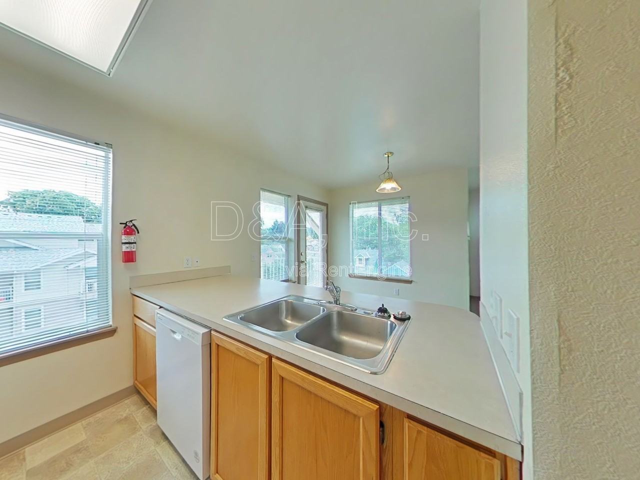 2950 Nw Tyler Ave #305 - Photo 4 of 10