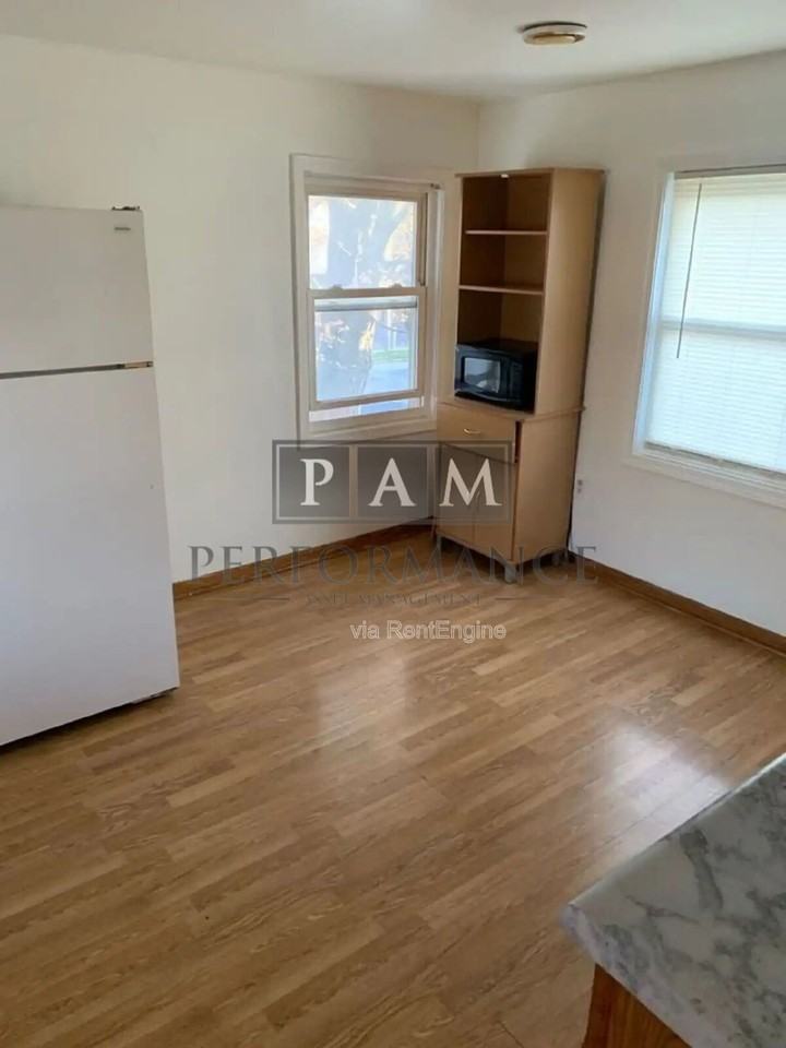 1208 59th St - Photo 3 of 11