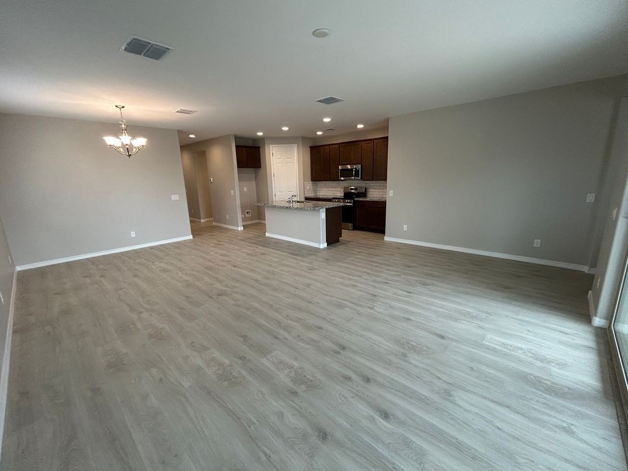 2150 S 242nd Ln - Photo 5 of 22