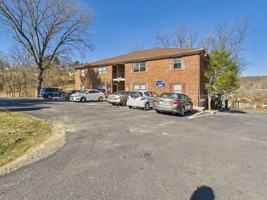 featured image of 2501 Hickory St #B1