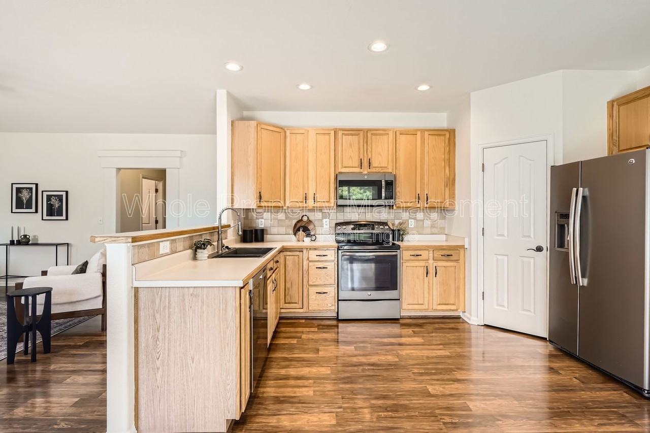 21770 Mount Elbert Pl - Photo 5 of 34