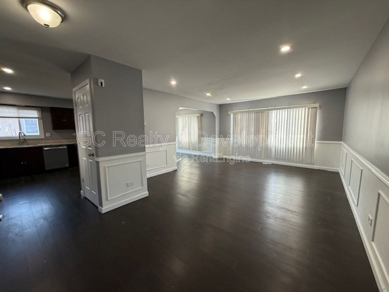 24 W Ann St - Photo 3 of 23