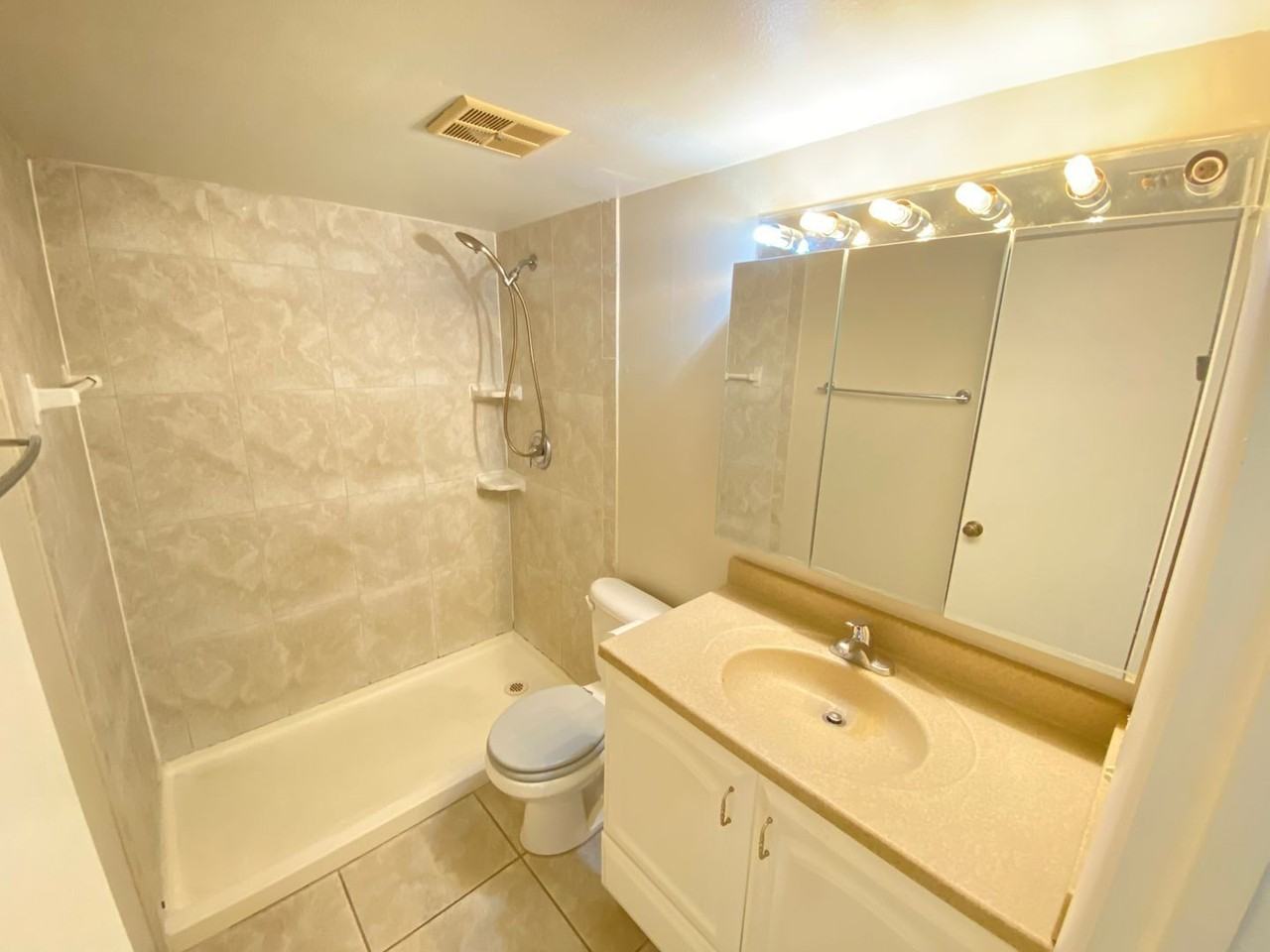 584 Orange Dr #107 - Photo 5 of 26
