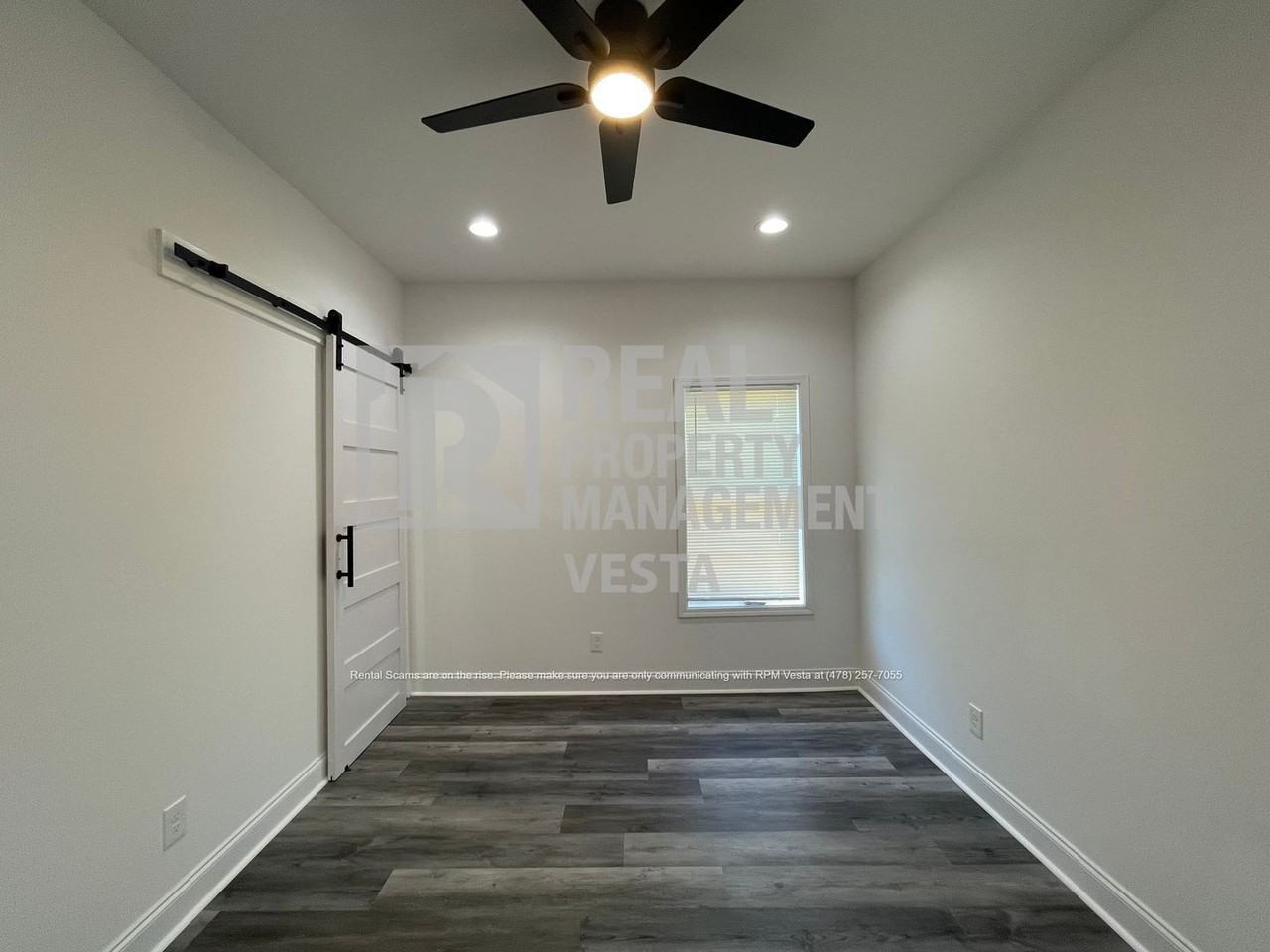 2349 Berthadale Ave - Photo 7 of 21