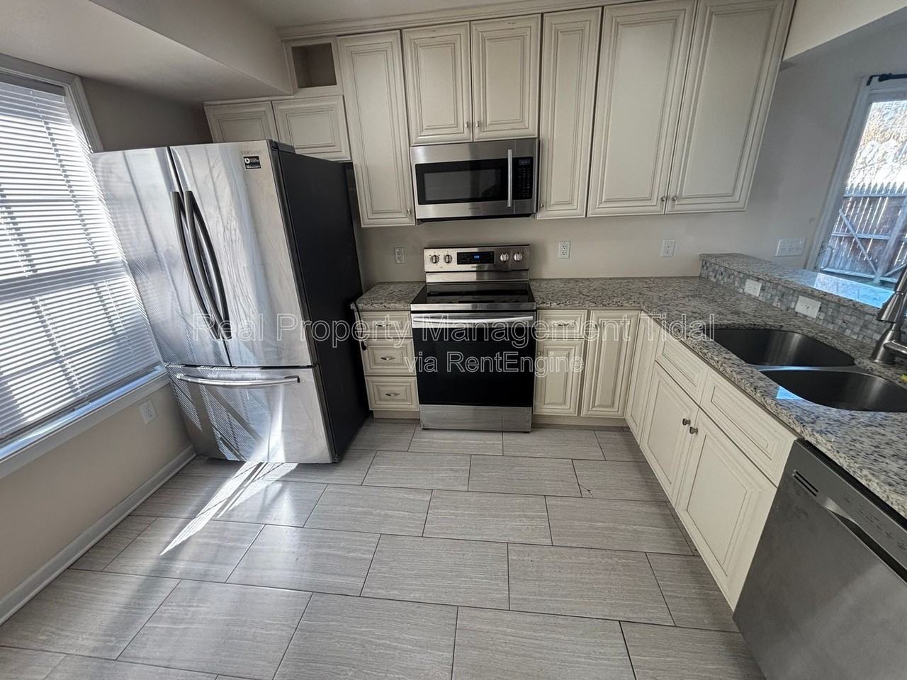 459 Charter Oak Dr - Photo 6 of 41