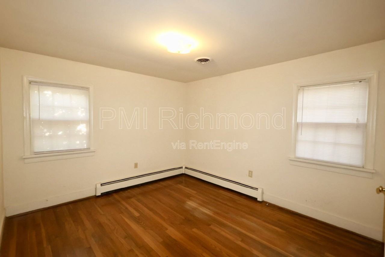 1108 Ironington Rd - Photo 7 of 13